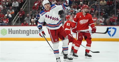 Kreider gives Rangers win over Red Wings to extend Eastern .